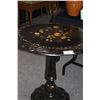 Image 2 : Antique Tilt Top Table