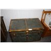 Image 2 : Antique Trunk