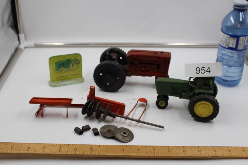 Ertl Model Green Tractor, Tru-Scale Model Tractor