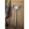 Image 3 : Antique Wagon Wheel Wrench and 2 Vintage Grease
