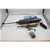 Image 1 : 3 Vintage Grease Guns