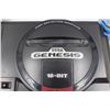 Image 10 : Misc. Vintage Sega Genesis Game Station