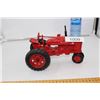 Image 1 : Vintage Farmall Model Die Cast Tractor