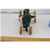 Image 5 : Antique Cast Iron Tractor Model
