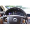 Image 9 : 2004 Volkswagen Phaeton V8. This car has every bell and whistle you can think of! It has 21 patents 