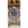 Image 1 : Lot 49-1) 1 oz Canadian Maple 2004 Silver