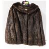 Image 1 : VINTAGE MINK MORRIS FURS FUR LADIES COAT-ESTATE