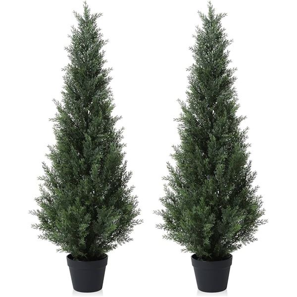 NEW PAIR OF 4FT ARTIFICIAL CEDAR TOPIARY TREES