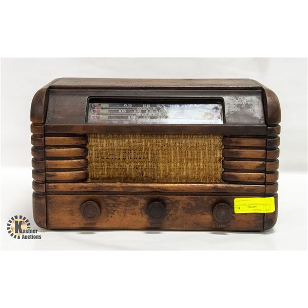 RCA VICTOR RADIO M-45A.