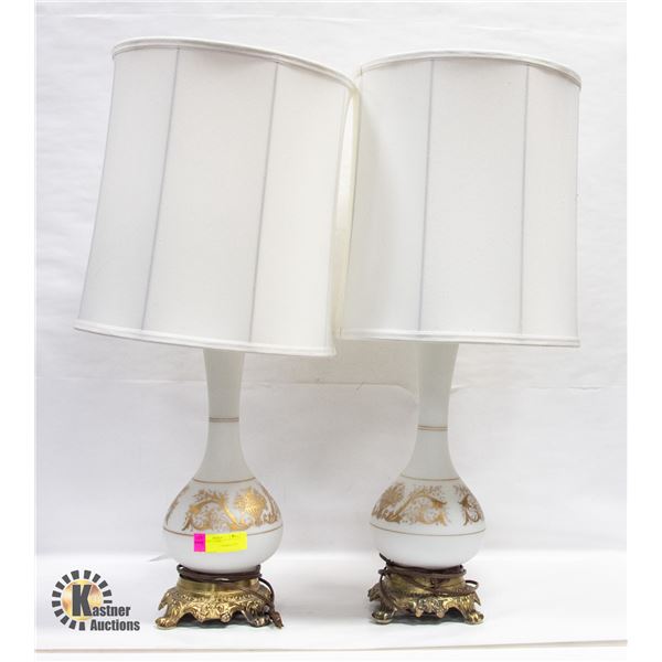 PAIR OF ANTIQUE LAMPS H-30.5"