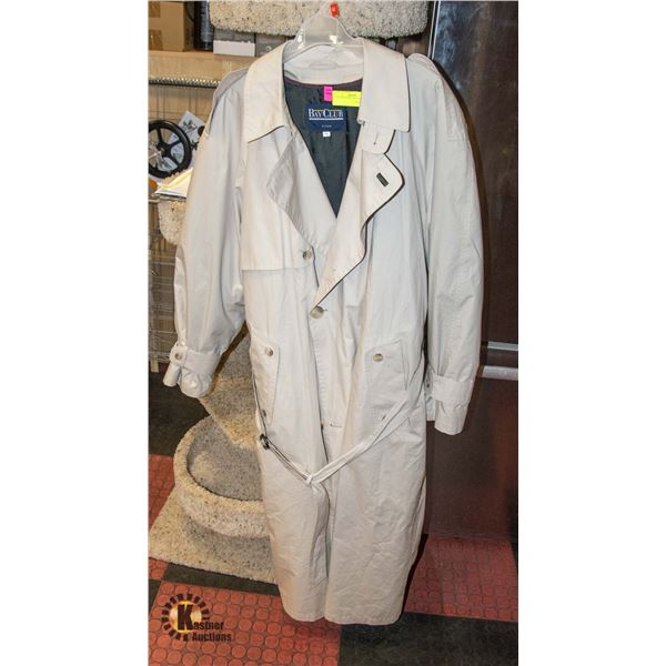 BAY CLUB LONG COAT SIZE 40