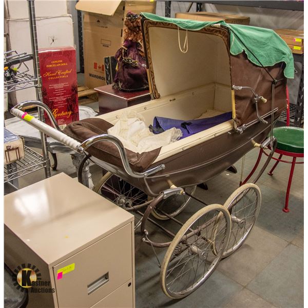 ANTIQUE DOLL PRAM (WHEELS FUNCTIONAL)