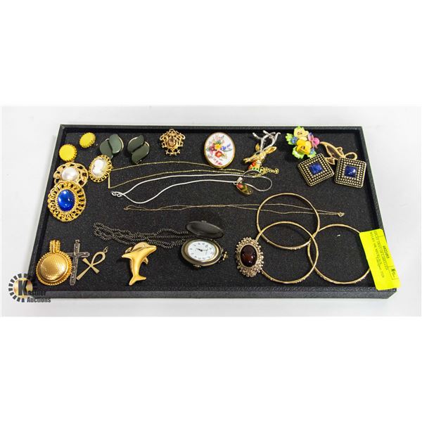 DISPLAY TRAY OF LABELLED JEWELRY 10K NECKLACE,