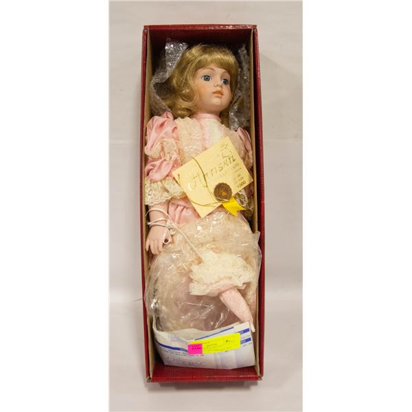 NEW IN ORIGINAL BOX LA COLLECTION ARTISAN