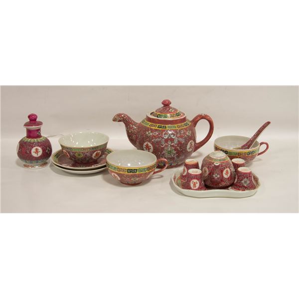 ASIAN SET WITH 2 TEAPOTS AND EXTRA DISHES
