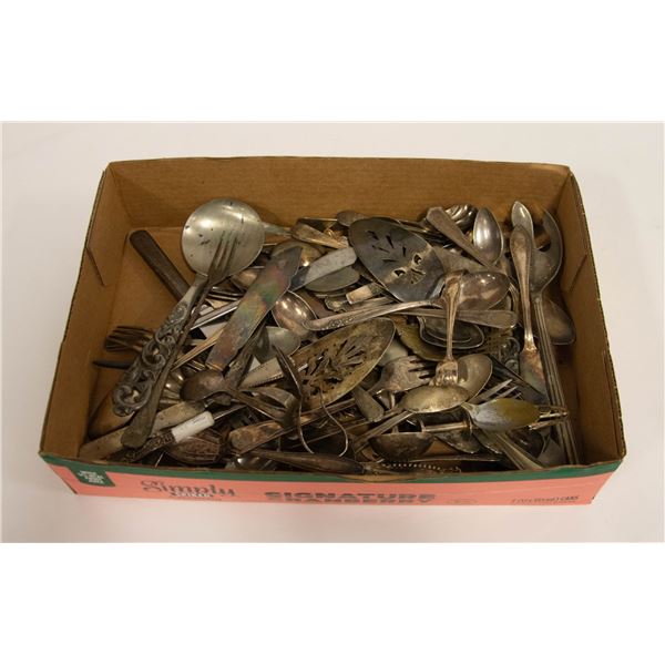 BOX VINTAGE SILVERPLATE ASSORTED CUTLERY