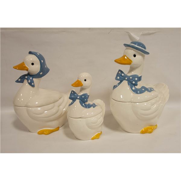 3 PC DUCK FAMILY CANDY SET