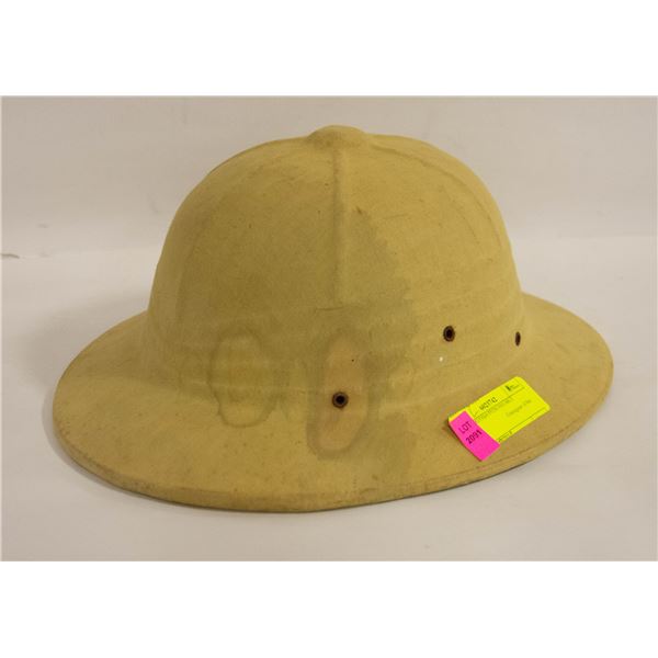 WWII BRITISH PITH HELMET
