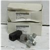 Image 1 : PARKER NEEDLE VALVE MV400S SET OF 2 NEW
