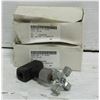 Image 1 : PARKER NEEDLE VALVE MV400S SET OF 2 NEW