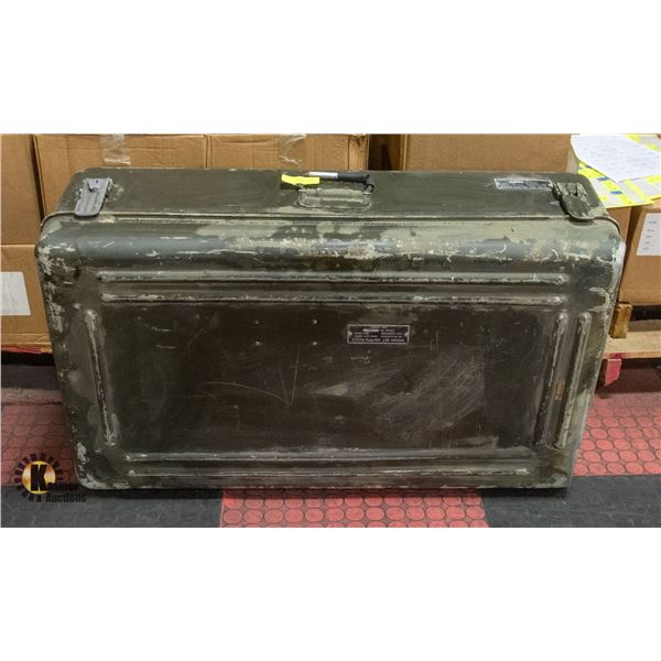 TRANSPORT CASE 2 PIECE W/LATCHES & BREATHER VALVE