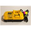 Image 1 : DEWALT DC8118 20V LITHIUM ION FAST CHARGER