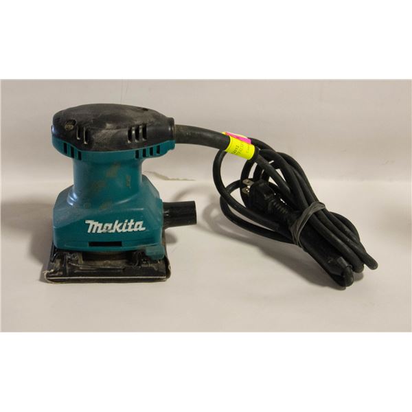 MAKITA BO457Y7 PALM SANDER