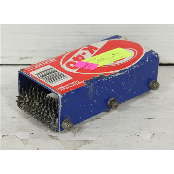 CRAIN 476 CARPET TRACTOR