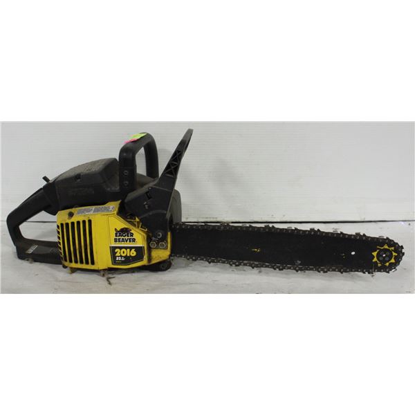 CHAINSAW RUNNING OR CAN USE FOR PARTS