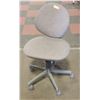 Image 1 : GREY WOVEN FABRIC SWIVEL OFFICE CHAIR