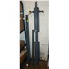 Image 1 : KINGSIZE BEDFRAME WITH WHEELS+SUPPORTS