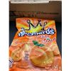 Image 2 : Maynard's Fuzzy Peaches (12 x 154g)