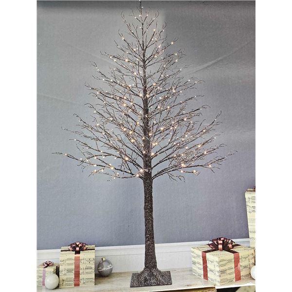 Iced Tree With LED Lights 224 Led Light 7' Tree