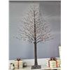 Image 1 : Iced Tree With LED Lights 224 Led Light 7' Tree