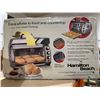 Image 2 : Hamilton Beach Easy Reach Toaster Oven With Roll Top Door