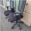 Image 8 : 2 GAS LIFT MESH BACK ARMCHAIRS