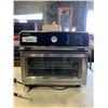 Image 2 : CUISINART AIR FRYER OVEN AND BLACK AND DECKER TOASTER OVEN WORKING