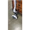 Image 2 : EUREKA 2 IN 1 CORDLESS VACUUM WORKING WITH CHARGE DOCK