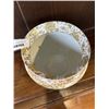 Image 2 : ANTIQUE MADDOCK'S LAMBERTON WORKS ROYAL PORCELAIN VASE