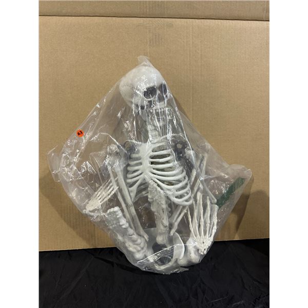 3 Foot Hanging Plastic Skeleton