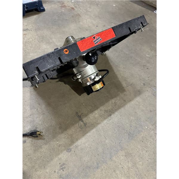 Vermont American Router Table Top - B&D Router