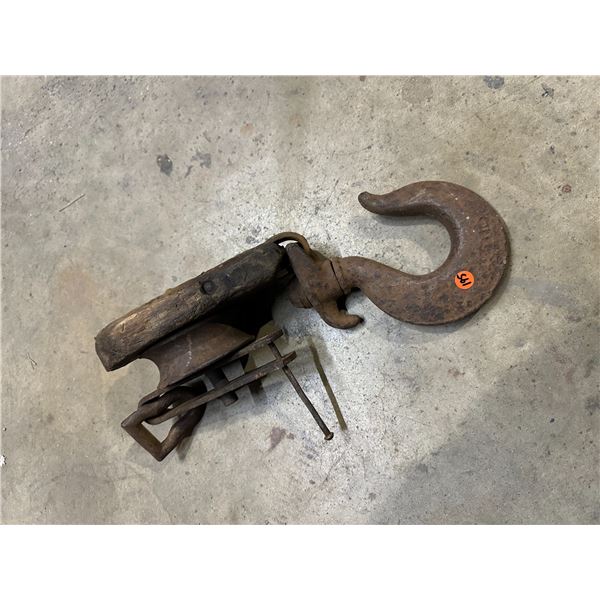 Vintage Wooden Rope / Chain Block