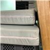 Image 2 : 2 pc - Padded mats - 75x40x6"