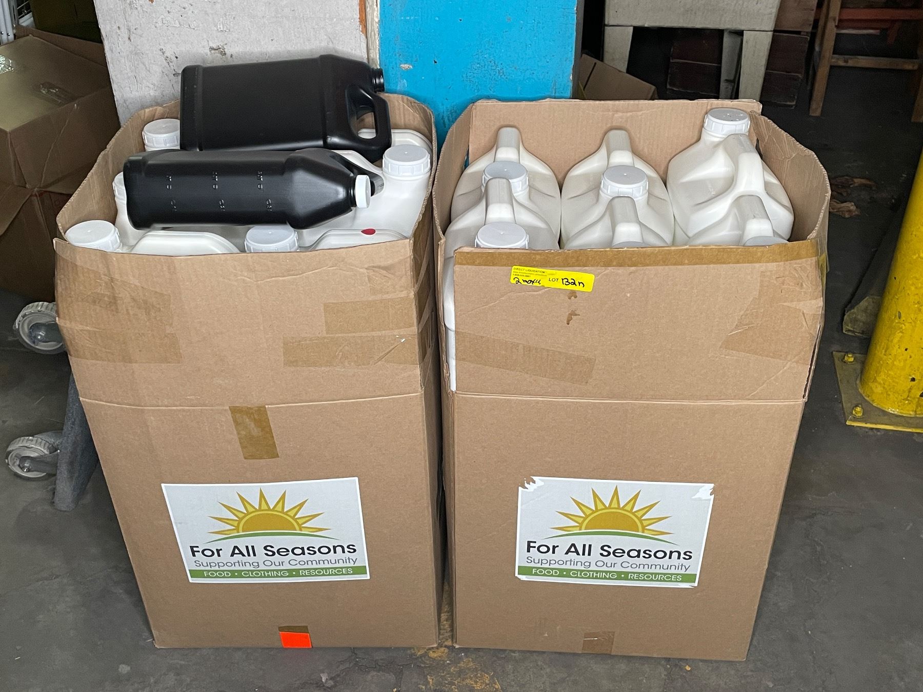 2 boxes of empty containers for liquid