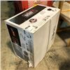 Image 2 : Weber Charcoal Grill Black 22in in box