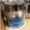 Image 2 : 2 304 Stainless steel milk cans w/ soup pot containing misc. kitchen items