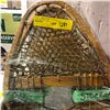 Image 2 : Vintage set of snowshoes