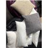 Image 2 : Group of bean bags with cushions