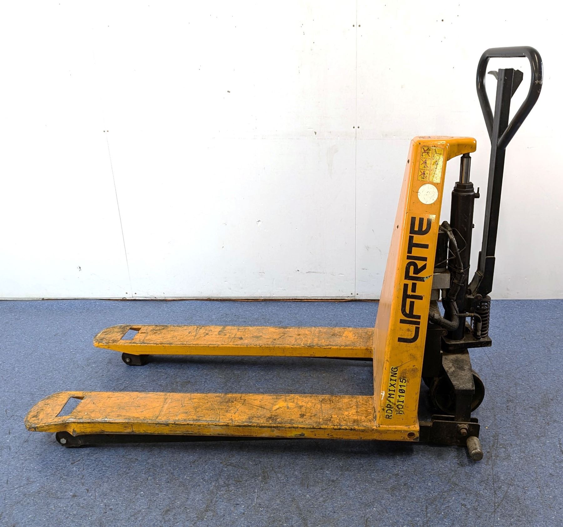 Life-Rite RG30E Ergo-Lift Electric Skid Lifter | R3