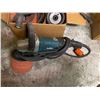 Image 2 : group of 2 Makita power tools